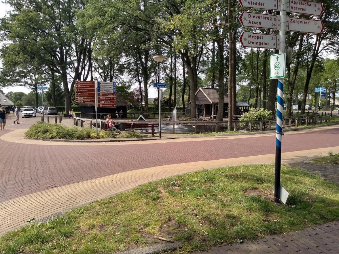 Chalet De Eekhoorn Diever Eksteriør billede